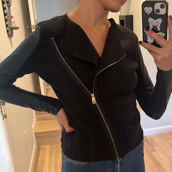 Ted Baker woolen jacket with leather sleeves. - Picture 2 of 7